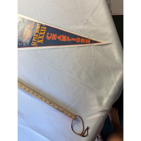 Vintage SUPER BOWL 32 XXXII DENVER BRONCOS vs. GREEN BAY PACKERS PENNANT - Picture 2 of 4